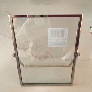 Silver Tabletop Floating Picture Frame
5”x6.5”